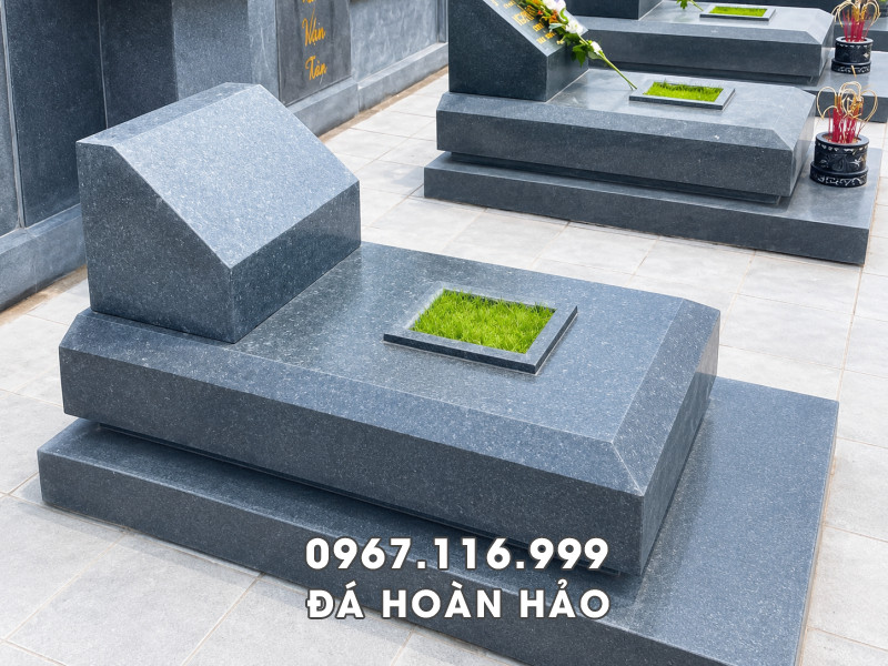 Mẫu Mộ đá granite xanh Bình Định đơn giản, giá mộ đá khoảng 25 triệu đồng Mẫu Mộ đá granite xanh Bình Định đơn giản, giá mộ đá khoảng 25 triệu đồng